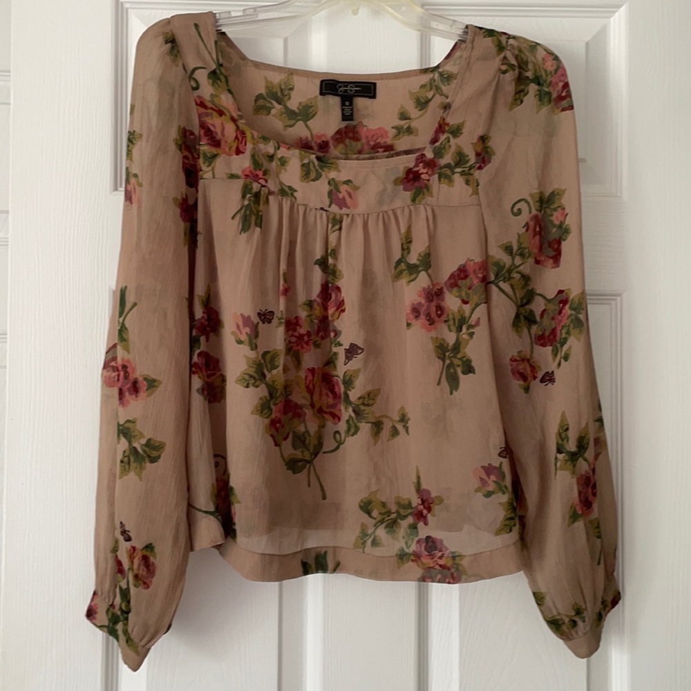 🦋Women’s Jessica Simpson Blouse